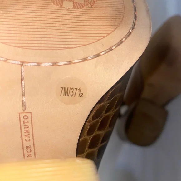 Vince Camuto Chemine Clog Mules - Picture 7 of 8